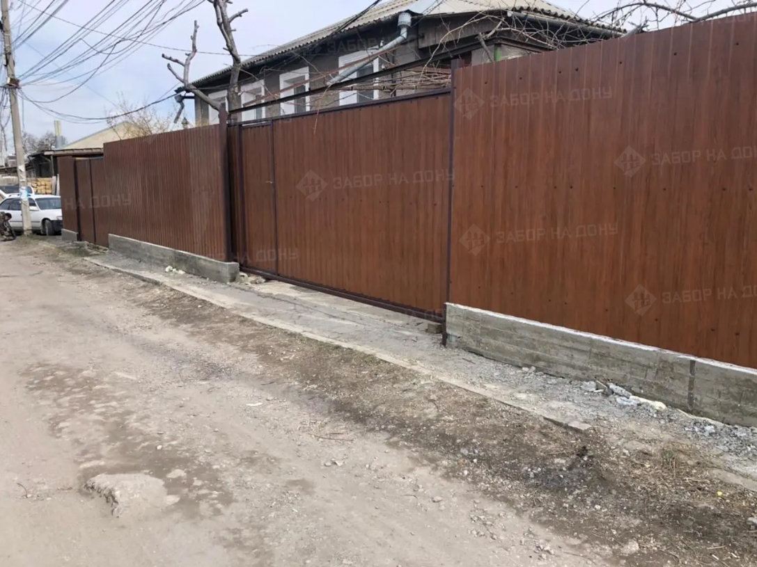 Откатные ворота с калиткой  в Голубой бухте